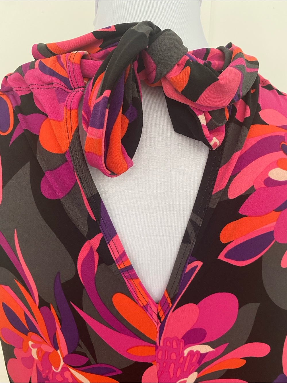 Trina Turk Juju Knit Vibrant Floral Halter Tie Dress Medium Tropical Mod Retro - Picture 5 of 10